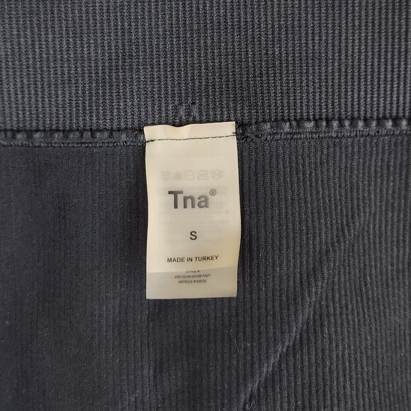 Aritzia TnAction TnaBODY Black Atmosphere Ribbed Hi-Rise 5" Bike Shorts sz S - Picture 6 of 8